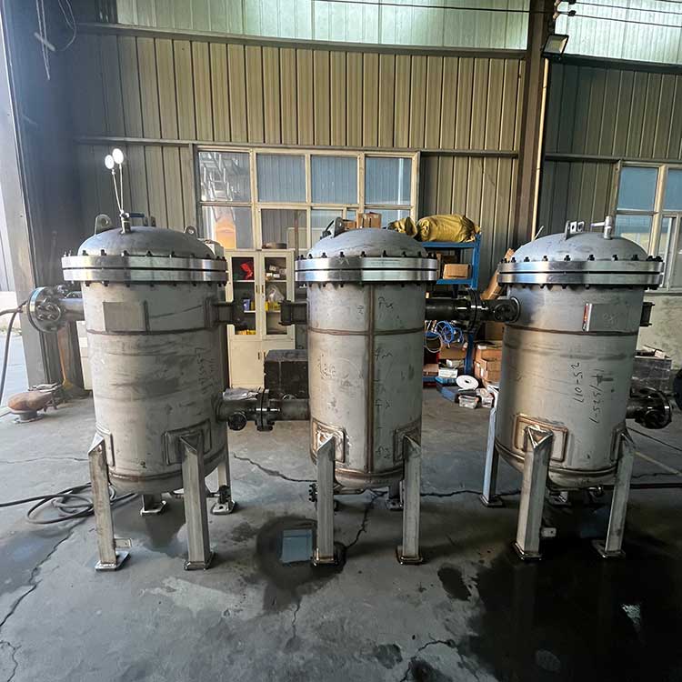華豫供應管道液體除雜質(zhì)用多袋式過濾器
